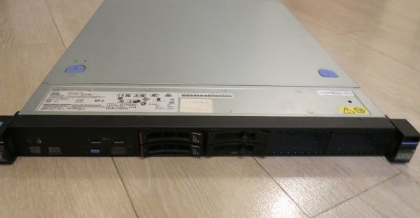 IBM System x3250 M5 Server