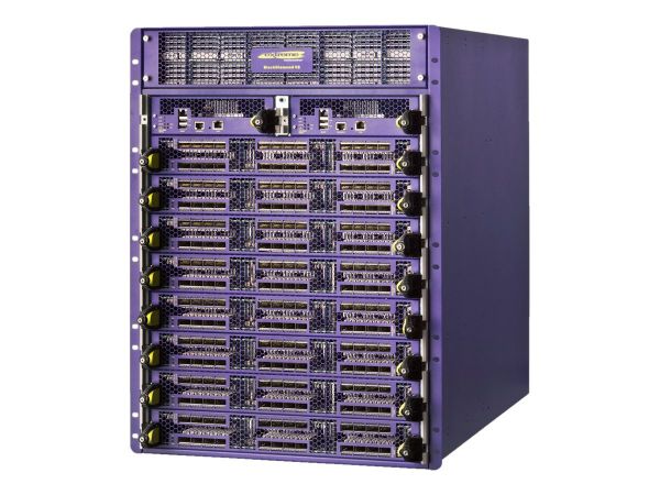 Коммутаторы на базе модульного шасси Extreme Networks BlackDiamond X8 сhassis-based switches